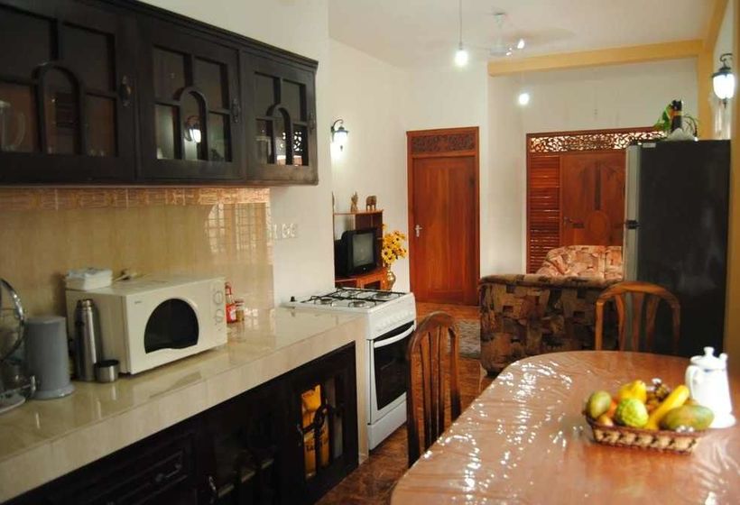 پانسیون Kumar Guest House & Apartment