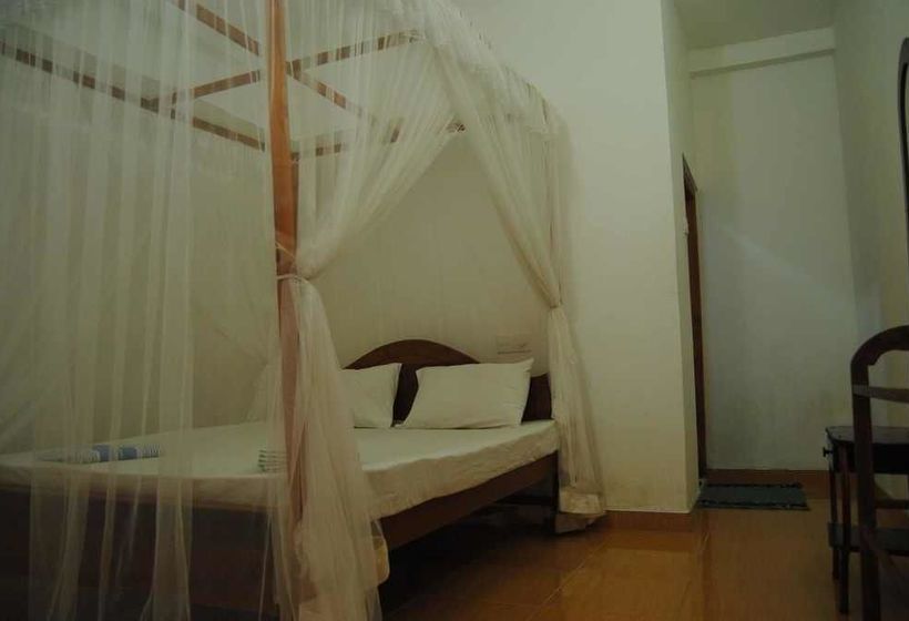پانسیون Kumar Guest House & Apartment