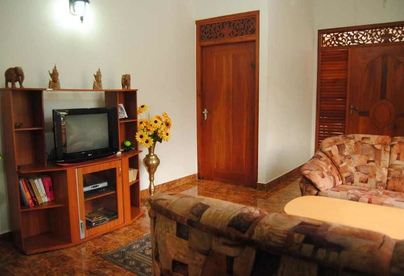 پانسیون Kumar Guest House & Apartment