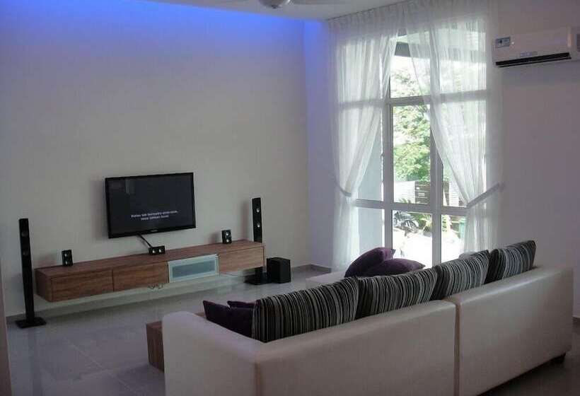 Shamrock Beach Villas