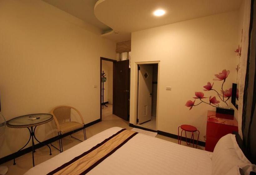 تختخواب و صبحانه He Feng Xiao Zhu