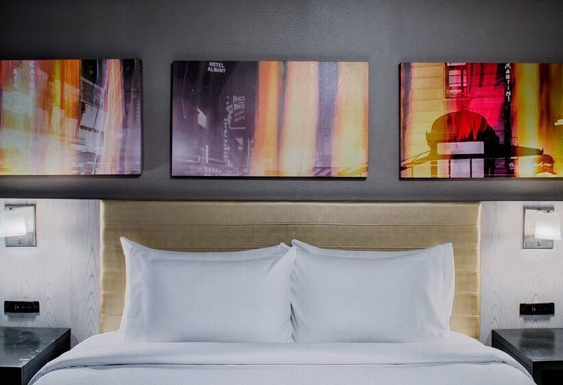 호텔 Doubletree By Hilton  New York Times Square West