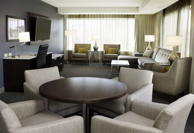 هتل Hilton Garden Inn Minneapolis University Area