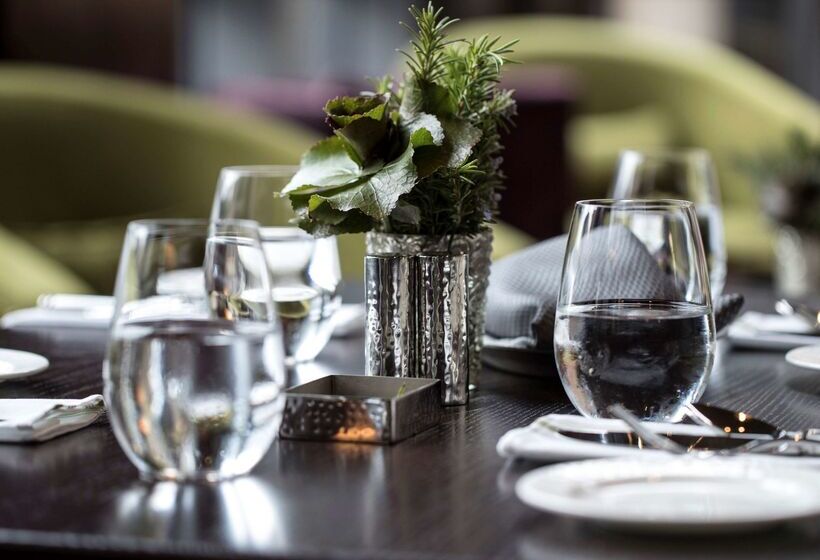 هتل Hilton Norfolk The Main