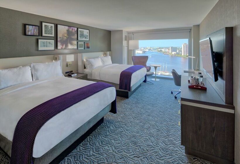 هتل Hilton Norfolk The Main