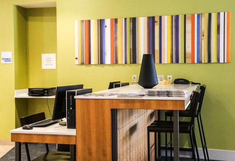 فندق Holiday Inn Express & Suites Kingston Ulster, An Ihg