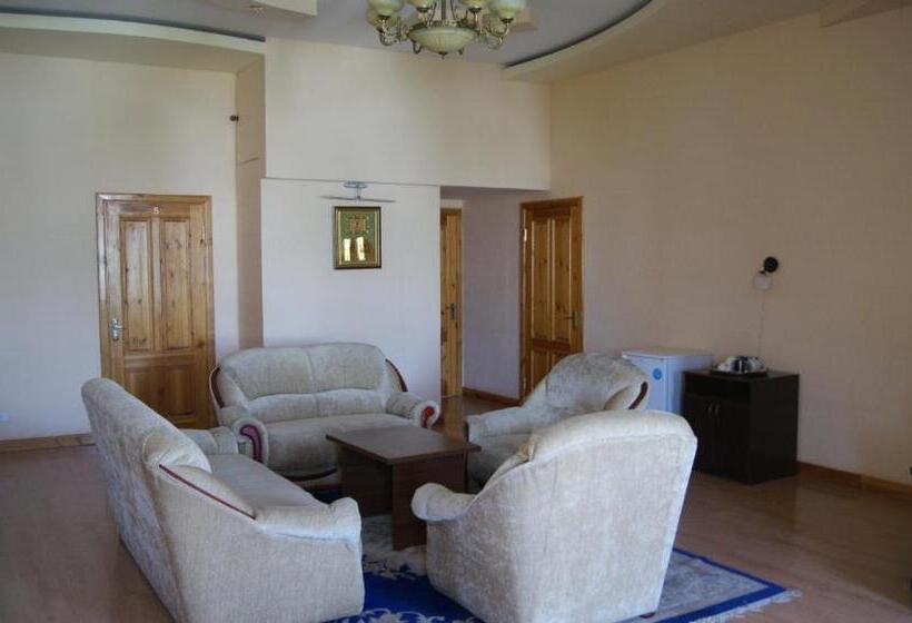 فندق Latif Samarkand