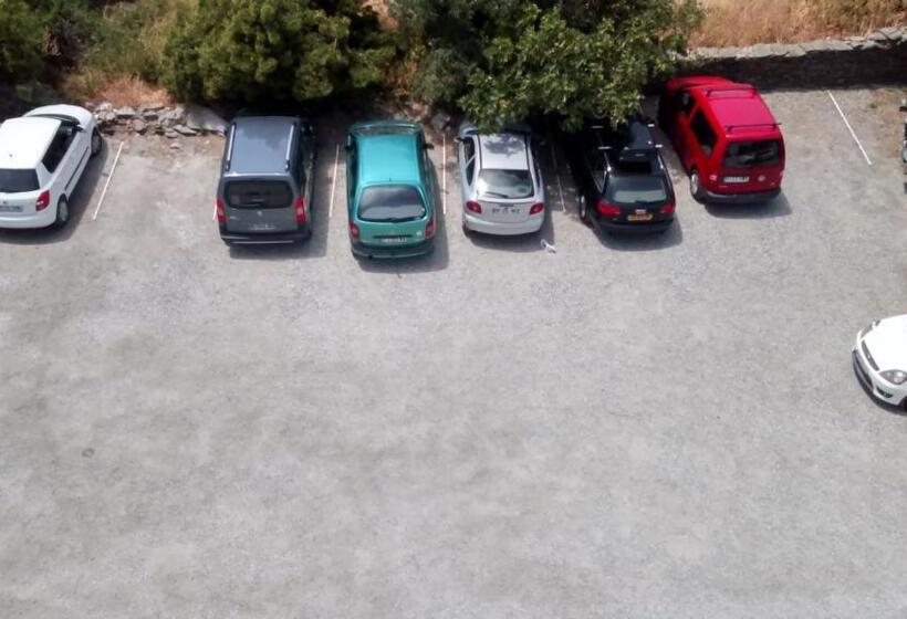 هتل Tarongeta   Adults Only