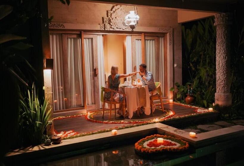 هتل The Alena Resort A Pramana Experience