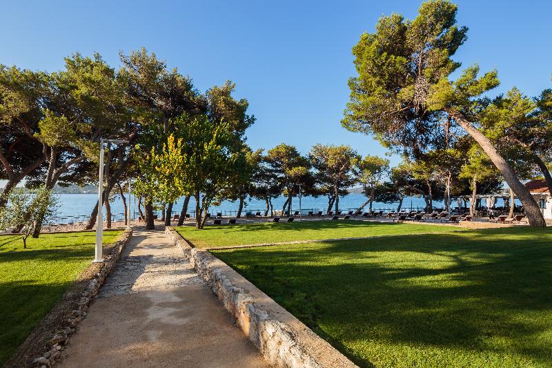 هتل Villas Arausana & Antonina