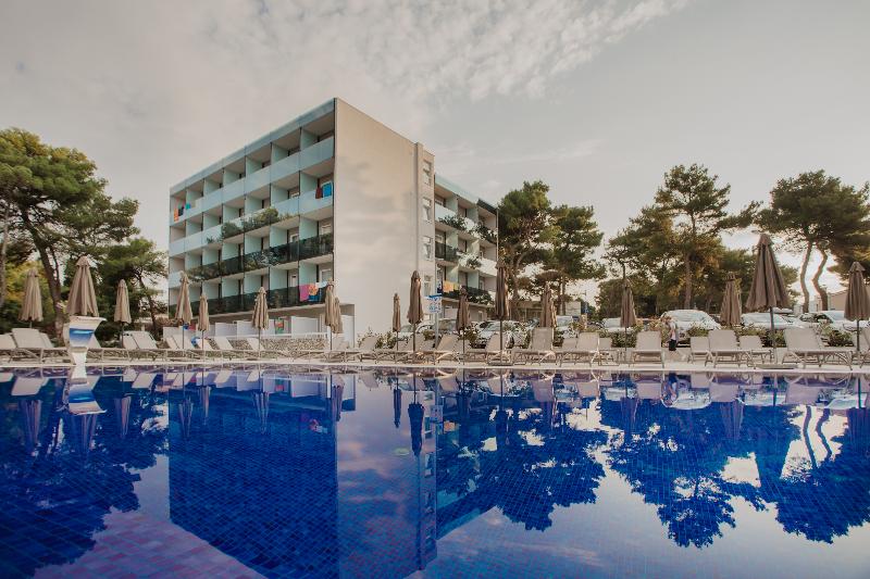 هتل Villas Arausana & Antonina