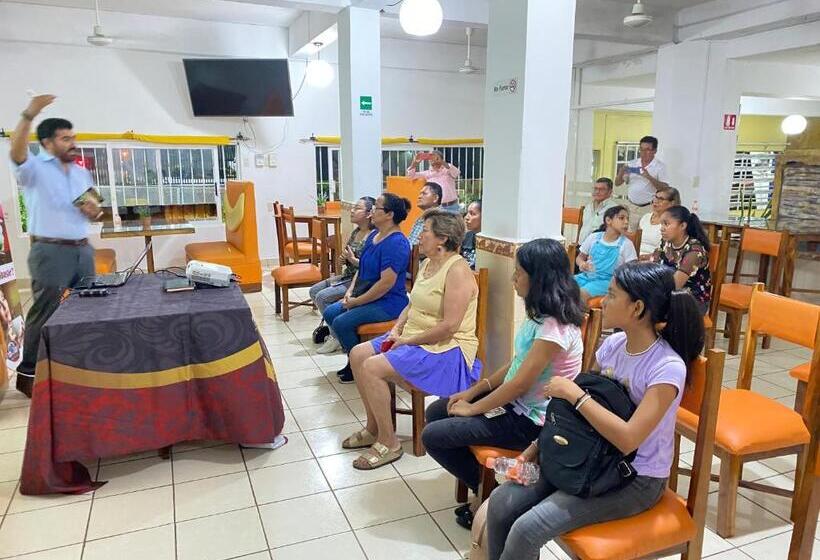 فندق Casa Del Rey!!