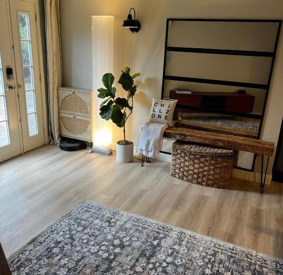 پانسیون New Modern Apt W/pool & Hot Tub In Nature