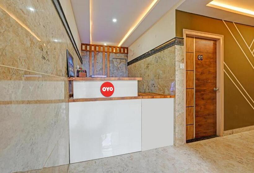 酒店 Oyo Flagship Sri Chowdeshwari Boarding And Lodging