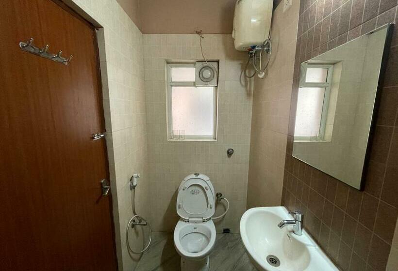 Pension Arihant Guest House