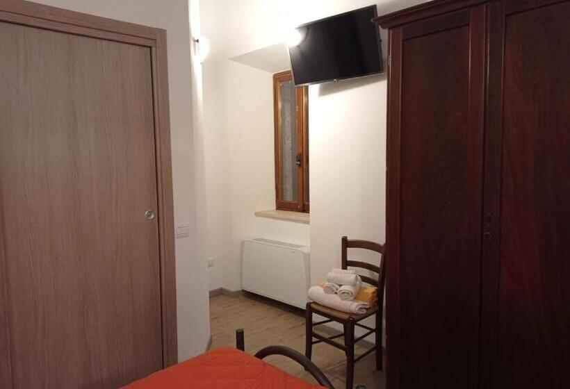 호텔 Affittacamere Ristorante Guaita Sant Eutizio