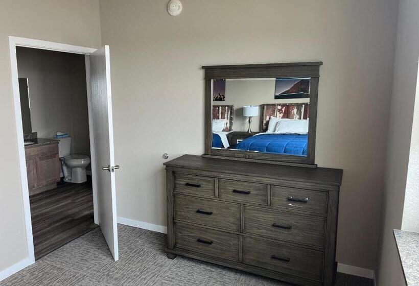 فندق Luckys Lodge