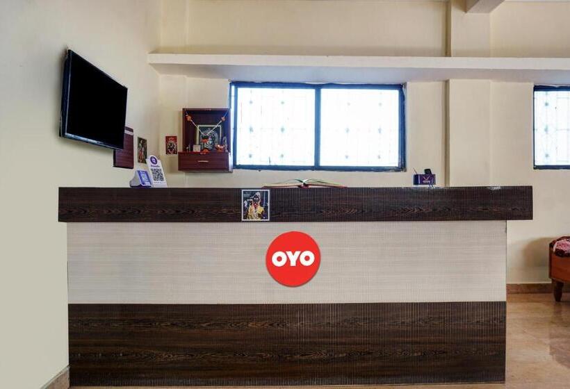 בית מלון כפרי Oyo Flagship Gandharv Lodging & Boarding