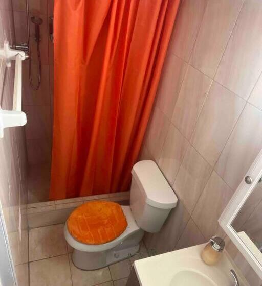 پانسیون Backyard Guesthouse