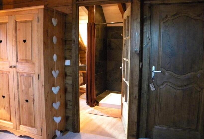 住宿加早餐  Chambres D Hôtes Coeur De Bastié Et Ranch Du Lévézou