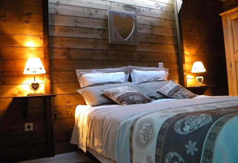 住宿加早餐  Chambres D Hôtes Coeur De Bastié Et Ranch Du Lévézou