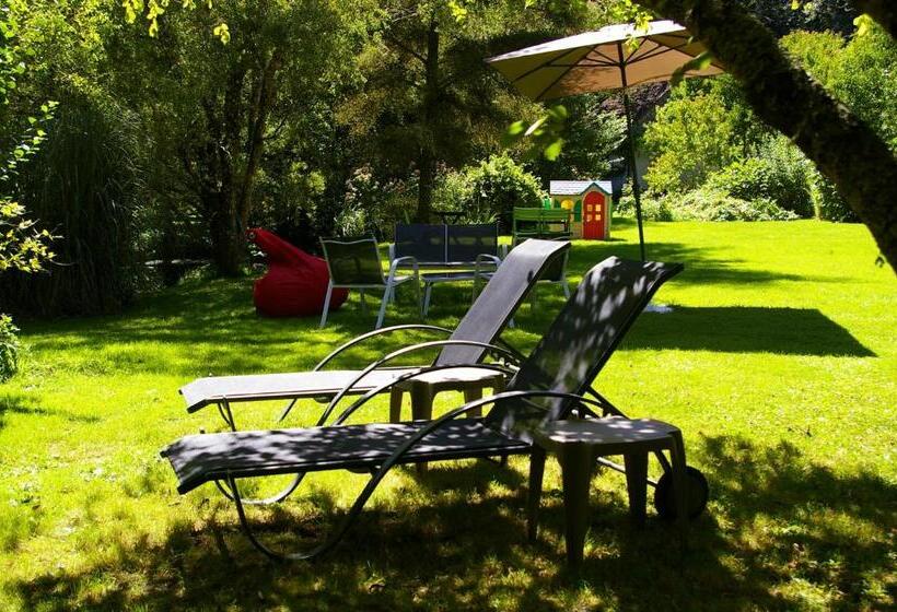 مبيت وإفطار La Source De Bury