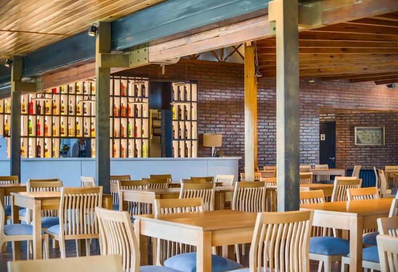 هتل Portal Del Lago