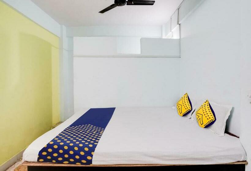 酒店 Spot On Chandramukhi Lodging & Bording