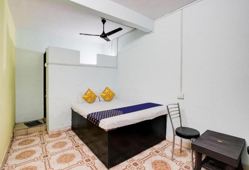 酒店 Spot On Chandramukhi Lodging & Bording
