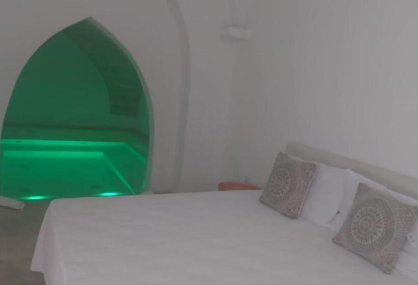 بنسيون Zahra Superior Suite With Private Pool