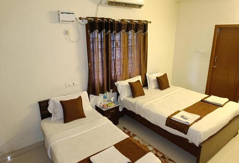 هتل Bluesky Ramapuram