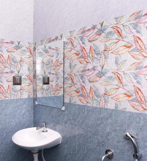 هتل Le Premier Inn   With A Swimming Pool , Beside The Bay !