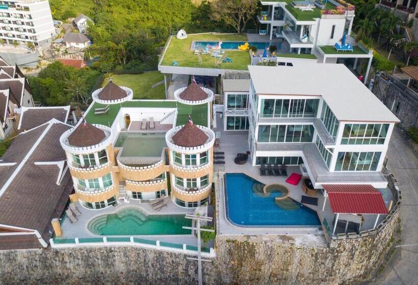 هتل Castle Patong Amazing Private Pool Villa In Great Location Of Patong