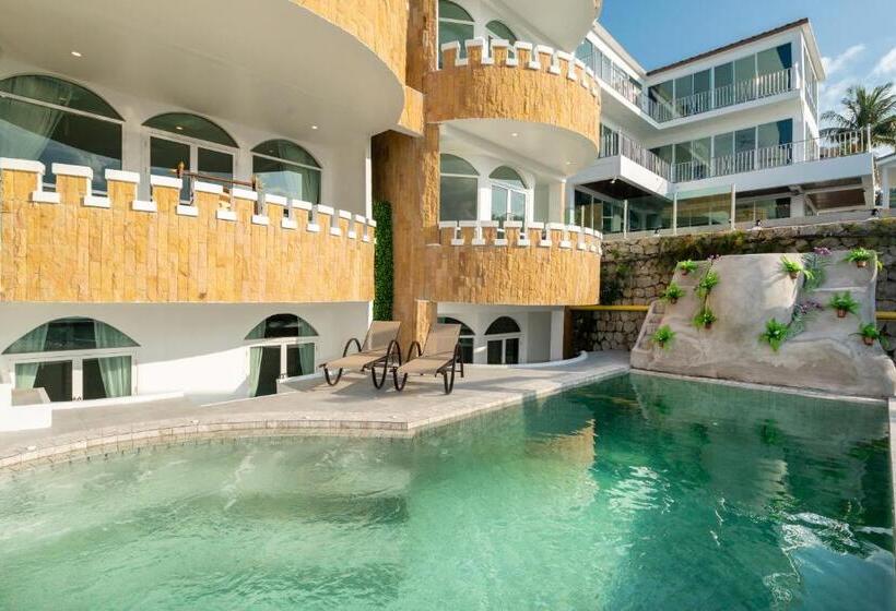 هتل Castle Patong Amazing Private Pool Villa In Great Location Of Patong