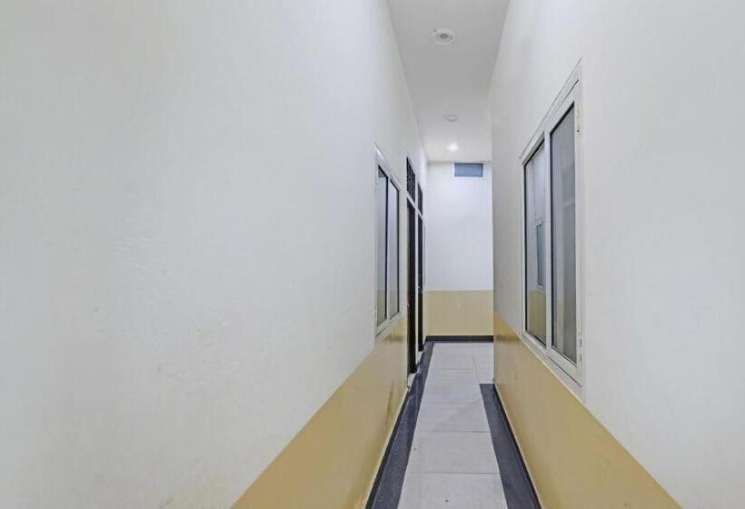 هتل O Sharvil Inn