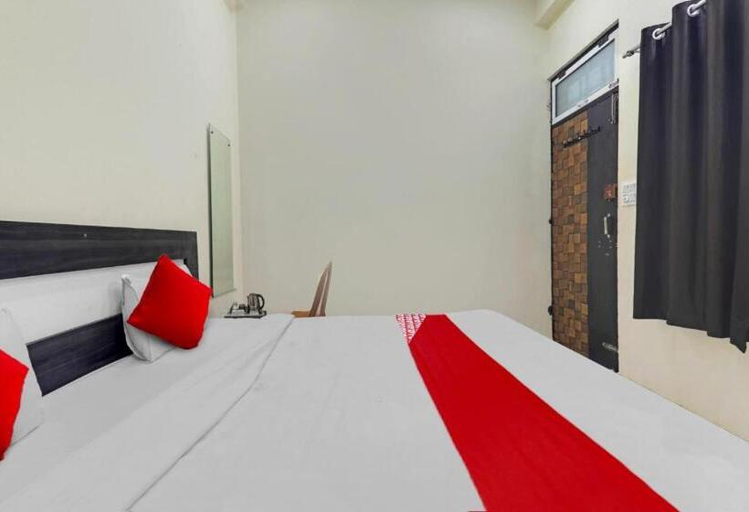 هتل O Sharvil Inn