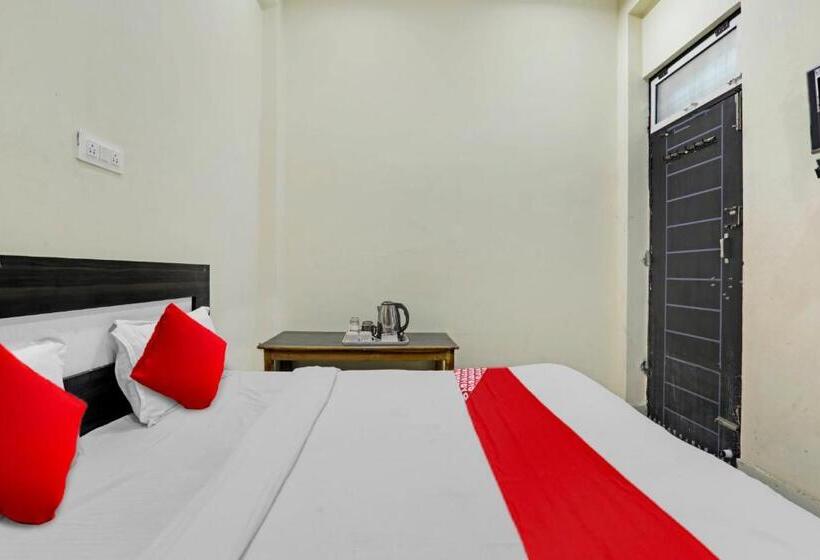 هتل O Sharvil Inn