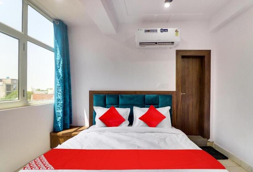 בית מלון כפרי Oyo Flagship 81470 Annu Residency