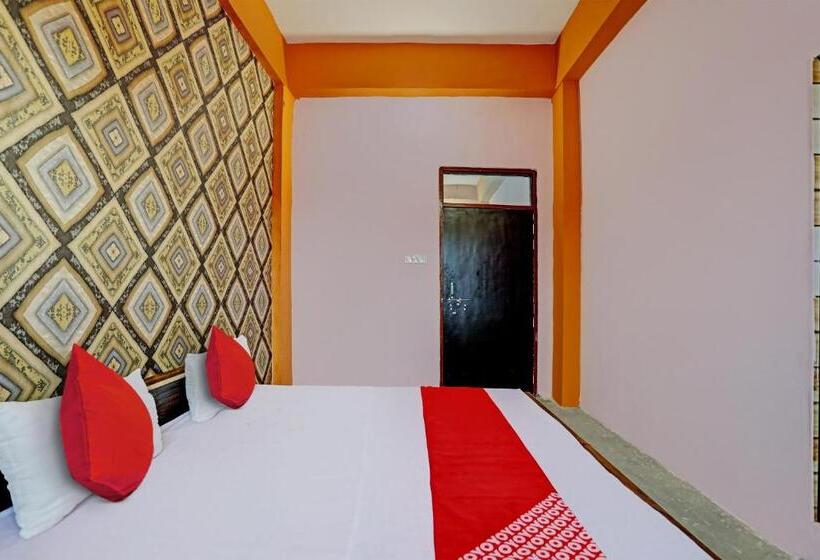 בית מלון כפרי Oyo Flagship 81496 Goldy Palace