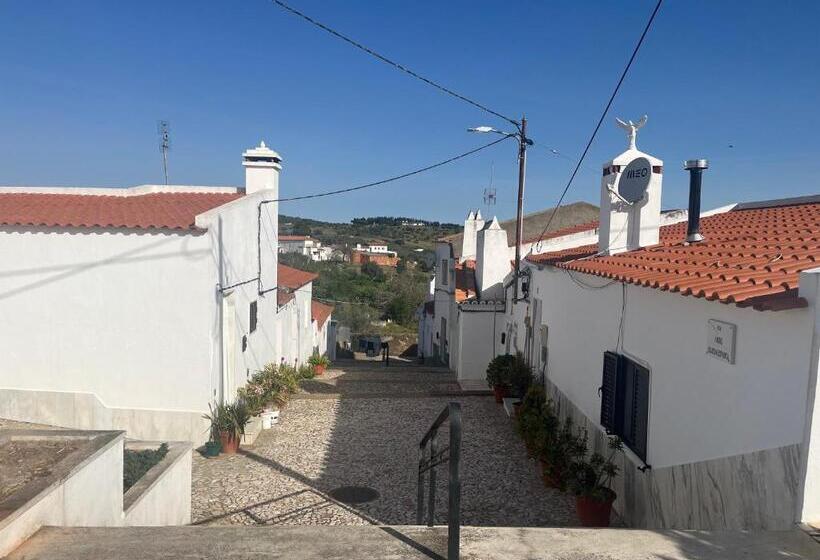 بنسيون Casa Pardalitos