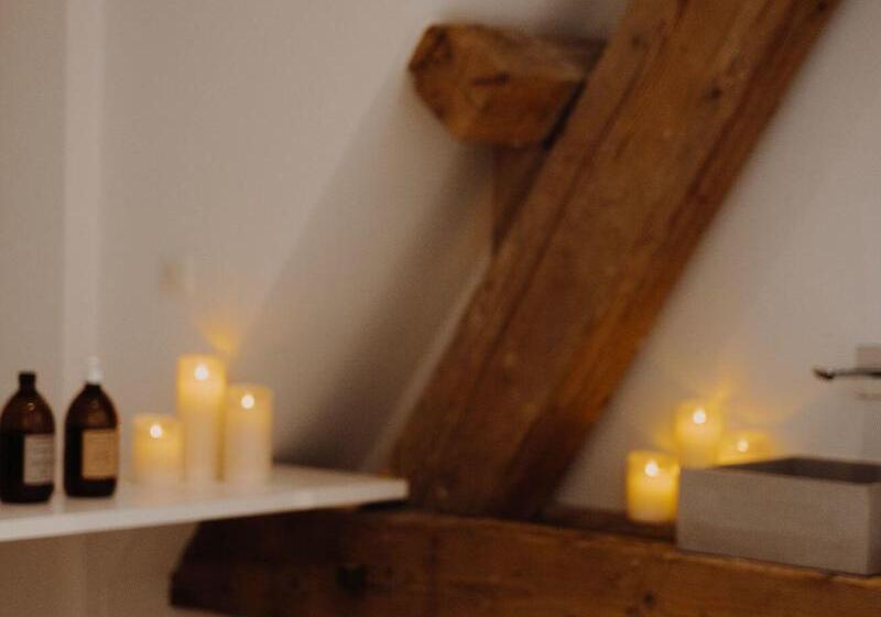 تختخواب و صبحانه La Villa Guy & Spa   Teritoria