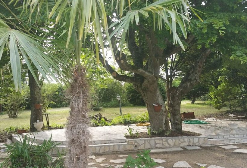 민박 Le Domaine De Canesse