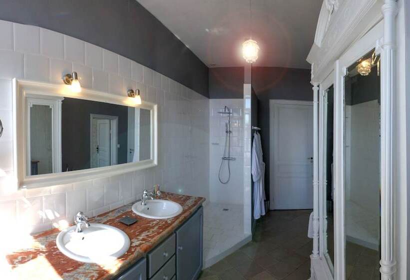 مبيت وإفطار Maison De Mallast