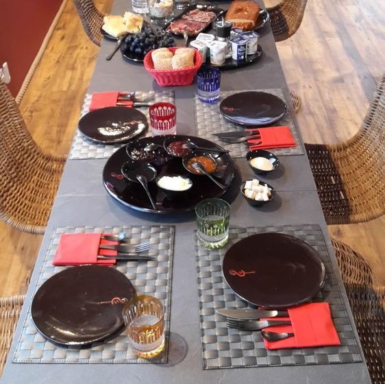 تختخواب و صبحانه Péniche Tic Et Tac