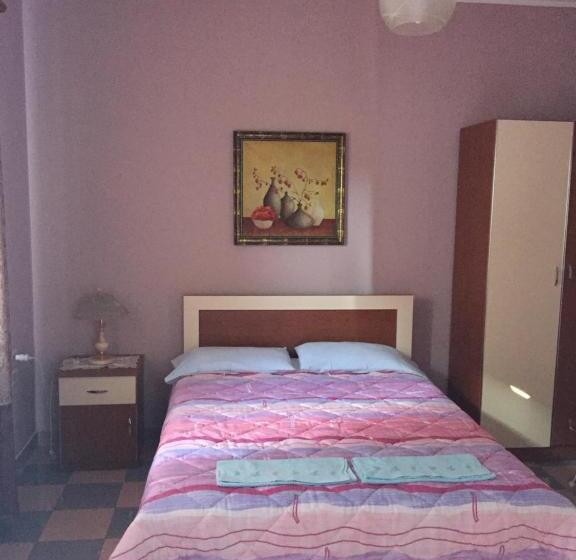 Hostel Grande House