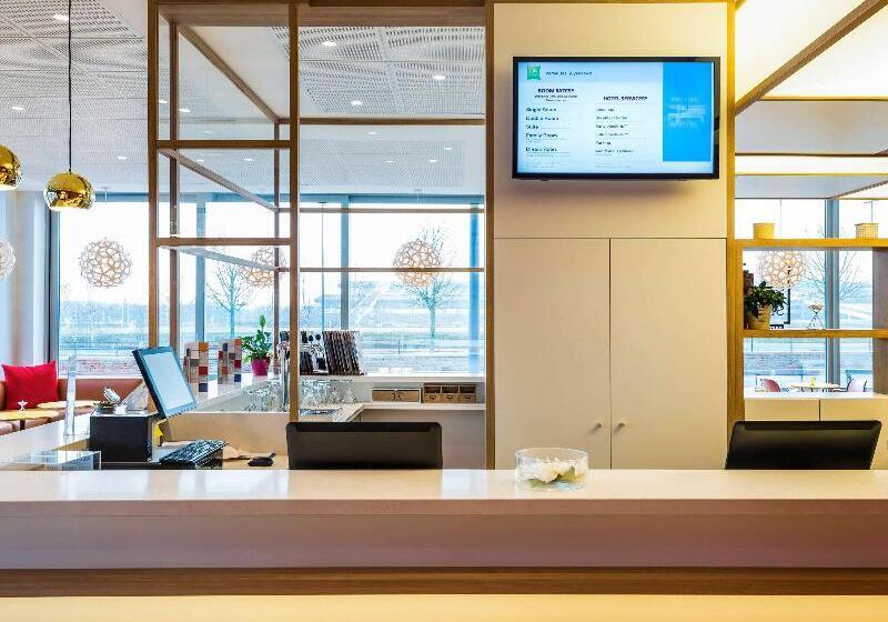 هتل Ibis Styles Guyancourt Versailles