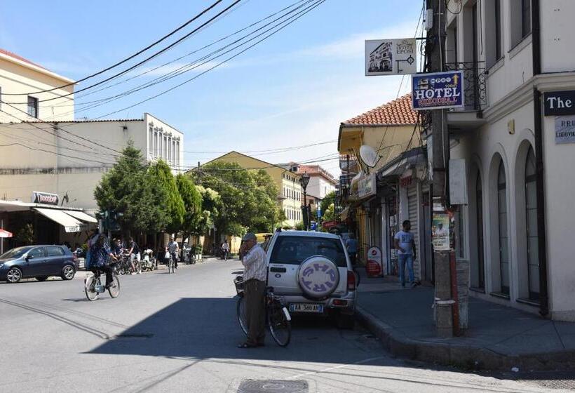 هتل Shkodra L
