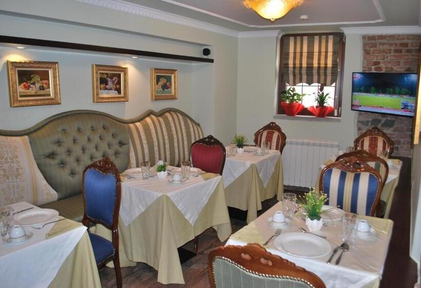 هتل Vila Sigal Korce