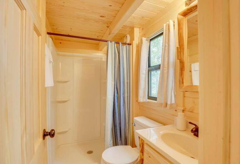 Middlebury Center Retreat, Stunning Mountain Views