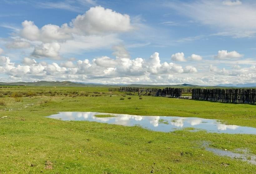 Wyoming Horse Property Near Outdoor Recreation!